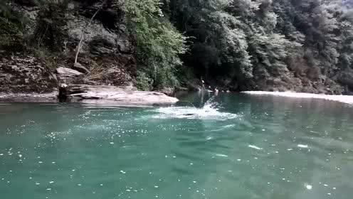 棕榈油震荡偏弱，春节备货需求进入尾声，需求逐渐转淡